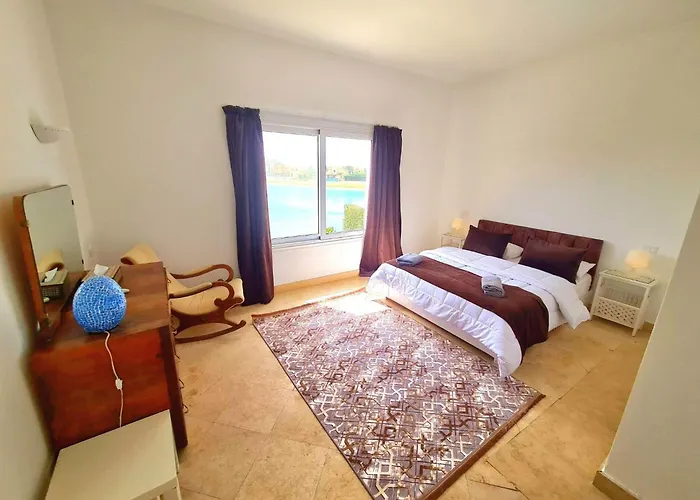 Villa White *