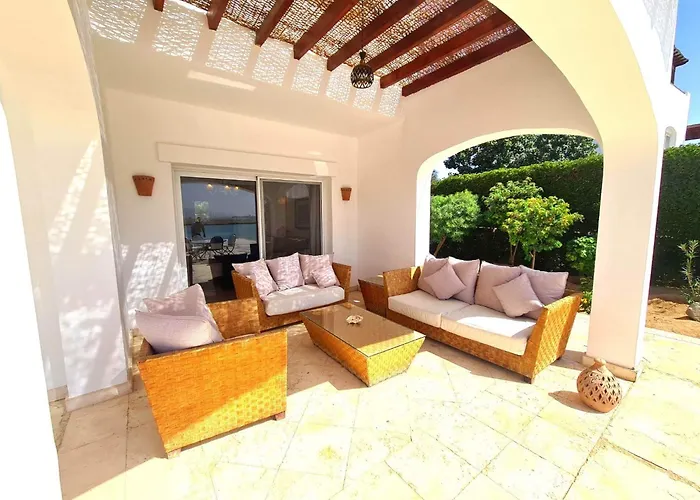 Villa White *